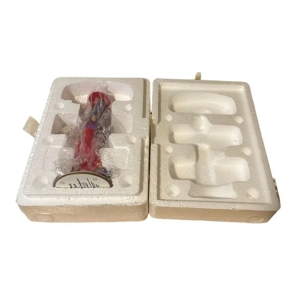 Walk Of Faith Not By Sight Woman Walking Style Fashion Elegant Figurine - Picture 7 of 8